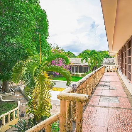 Oyo 775 Star Cove Bed And Breakfast Calaca Εξωτερικό φωτογραφία