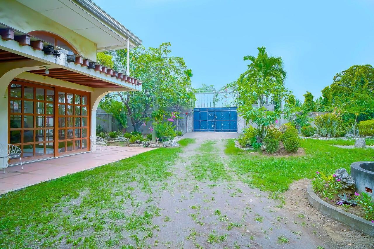 Oyo 775 Star Cove Bed And Breakfast Calaca Εξωτερικό φωτογραφία