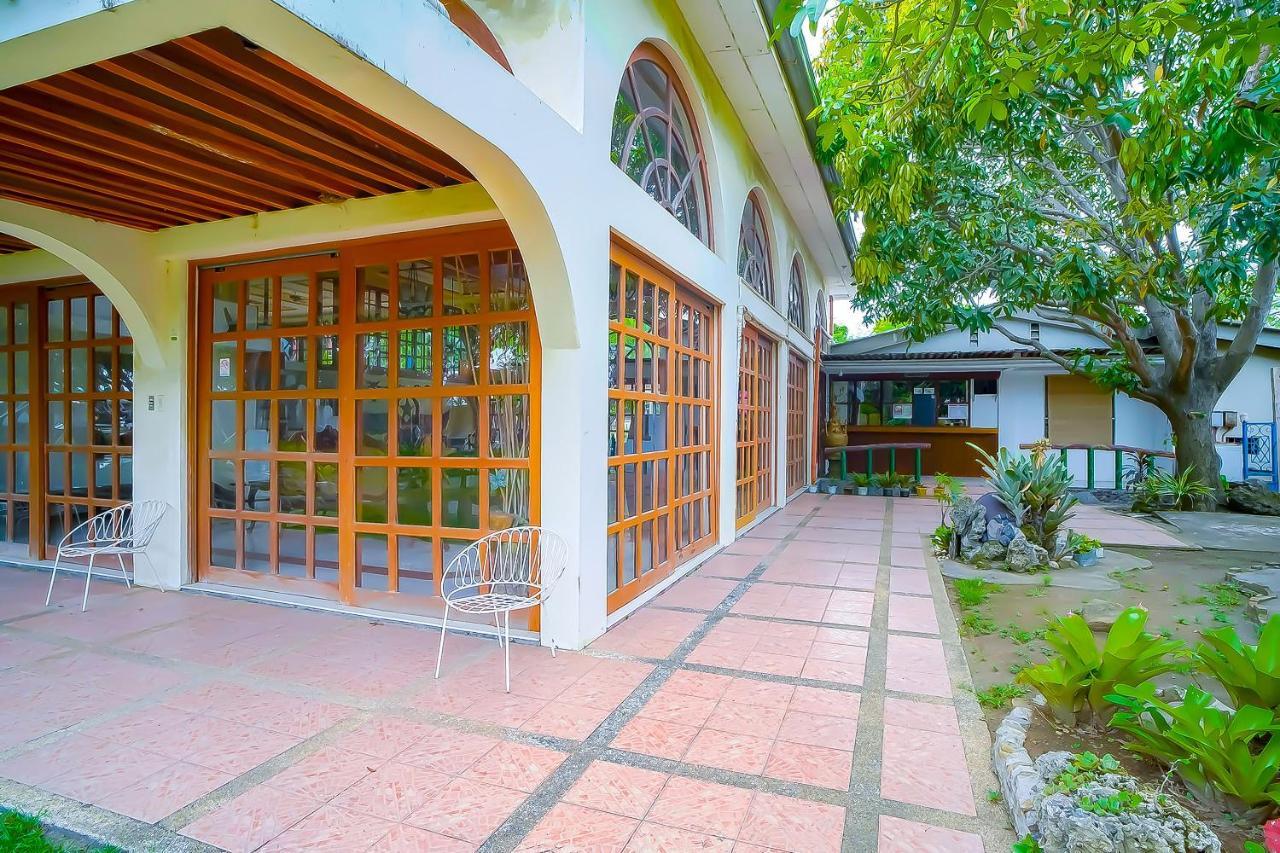 Oyo 775 Star Cove Bed And Breakfast Calaca Εξωτερικό φωτογραφία